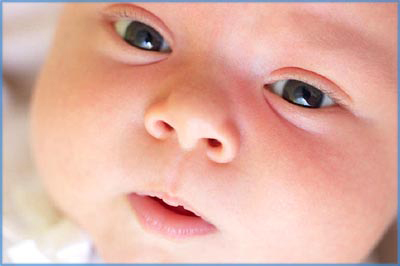 Important milestone the 1st month: Baby looking at you and following with big eyes.