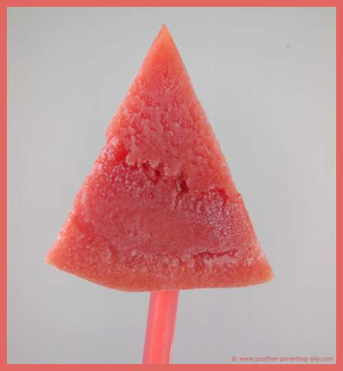 Healthy frozen snacks for kids: Frozen water melon lolly 
