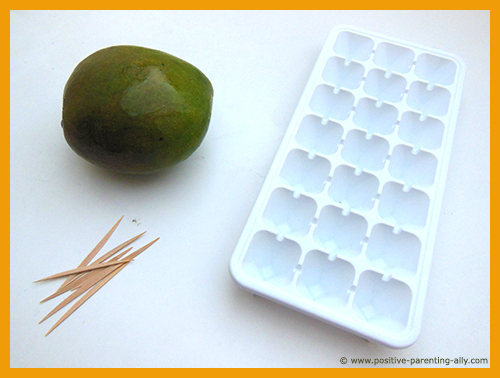 Ingredients for making easy mango popsicle for kids.