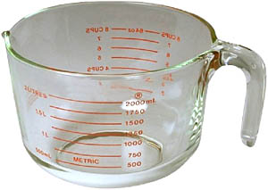 Learning about measurements and multiplication: Photo of a 2 litres measuring cup.