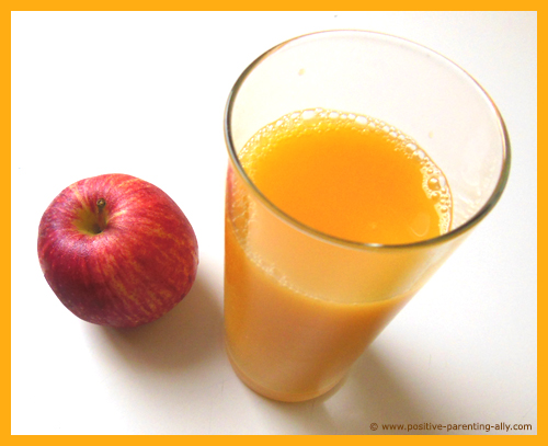 Apple and orange juice for healthy lollies / popsicles for kids.